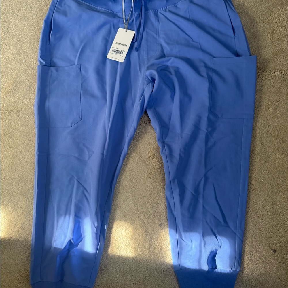 Mandala Women’s scrub joggers